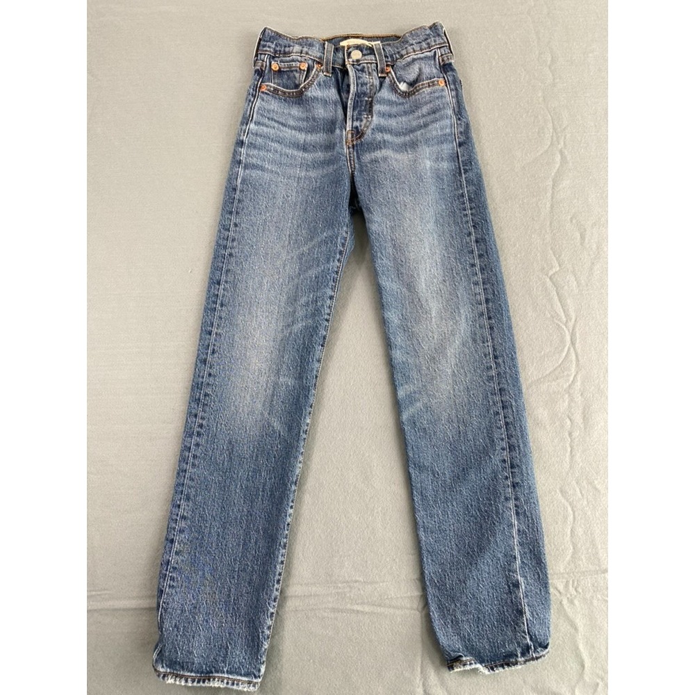 Levi's Wedgie Straight Jeans Women Sz 23x27 Medium Wash 99% Cotton